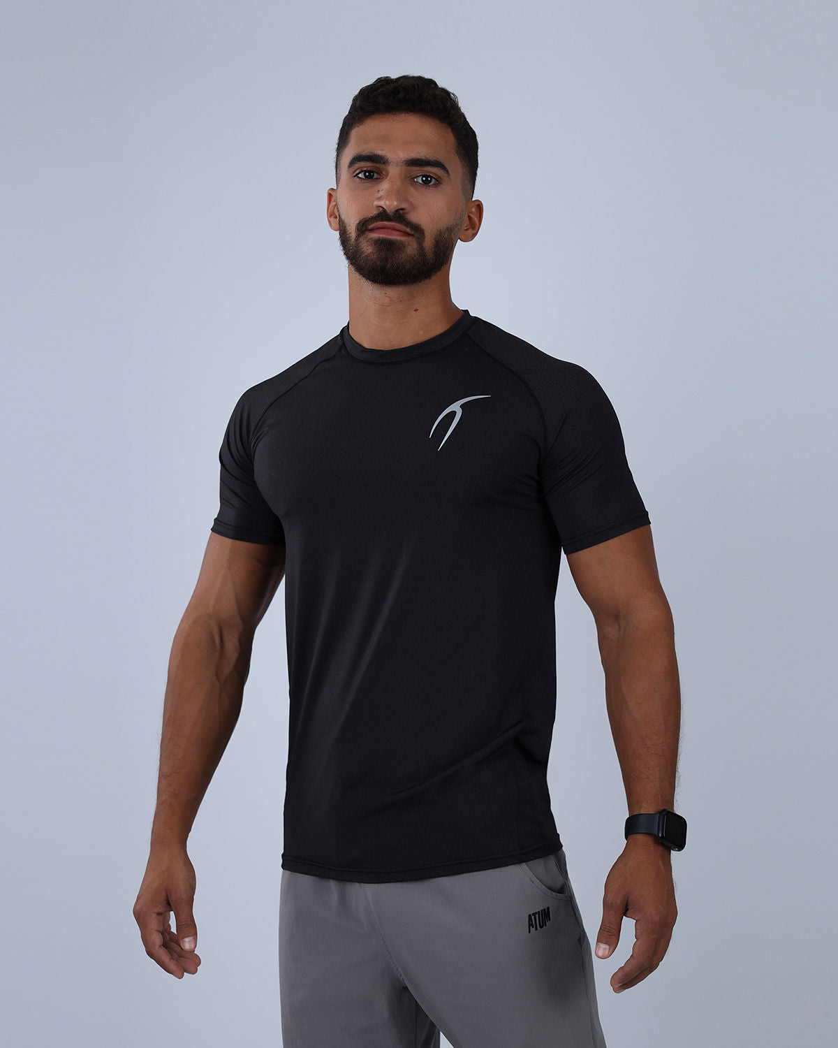 قميص اللياقة البدنية Dri-FIT بأكمام قصيرة