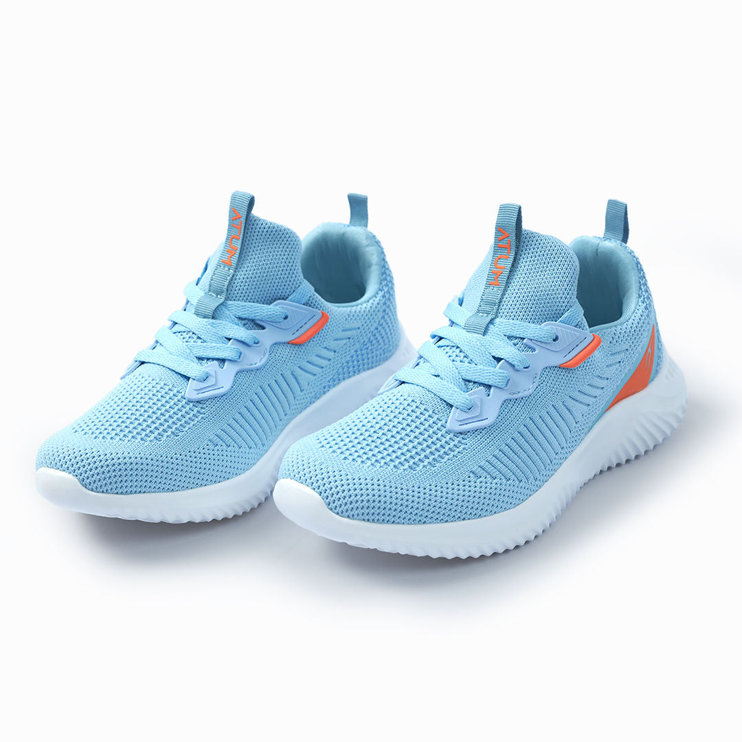 Photo by 𝗔𝗧𝗨ð�— SPORTSWEAR ® on December 26, 2022. May be a blue women's ultrafly training shoes with atum logo.