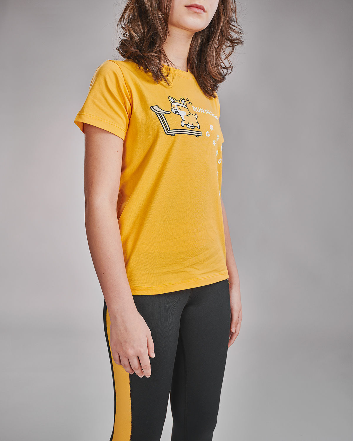 Atum Girl's vibrant basic T-shirt